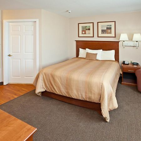 Candlewood Suites Louisville North By Ihg Clarksville  Exteriör bild