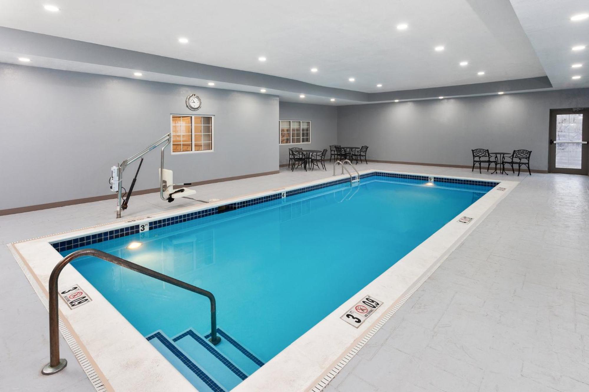 Candlewood Suites Louisville North By Ihg Clarksville  Exteriör bild